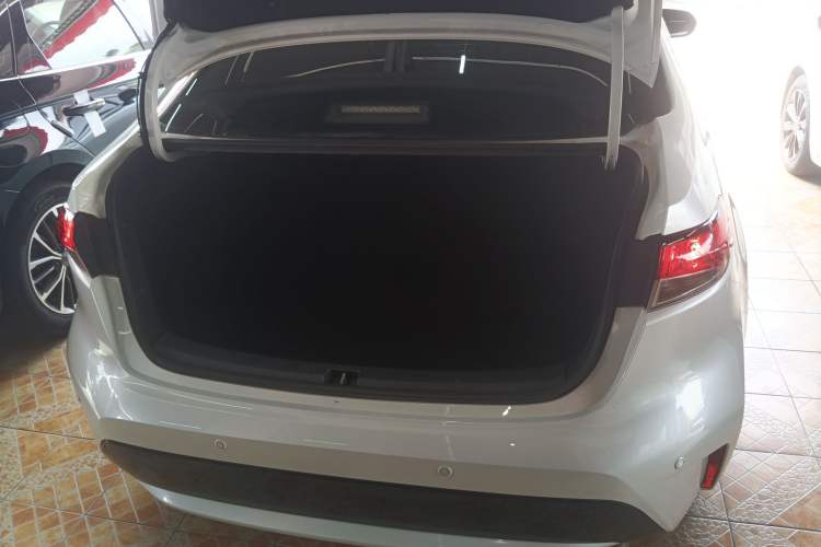Used Toyota Levin 2021 185T CVT Luxury Edition Trunk