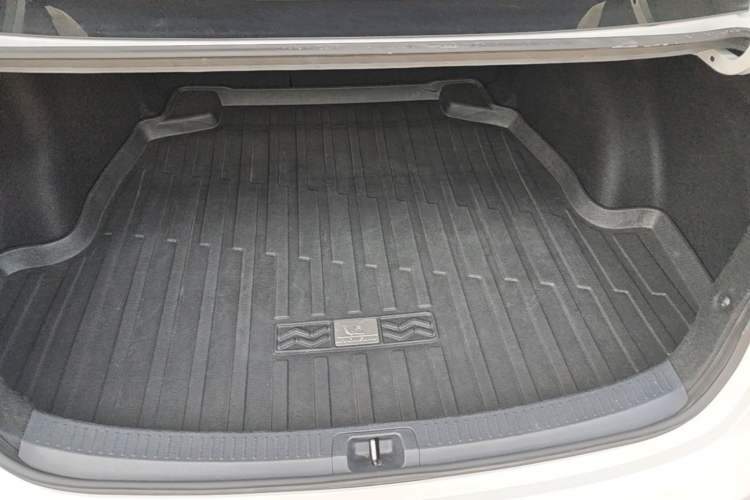 Used Toyota Levin 2021 185T CVT Luxury Edition Trunk