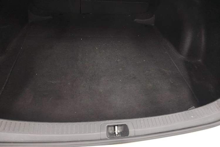 Used Toyota Levin 2021 Dual-Motor 1.8H E-CVT Sport Edition Trunk