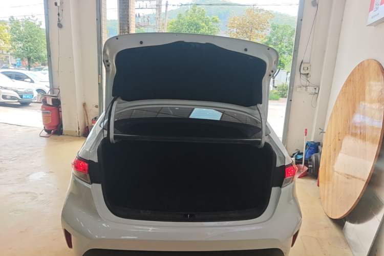 Used Toyota Levin 2021 185T CVT Luxury Edition Trunk