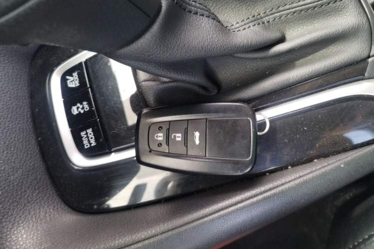 Used Toyota Levin 2021 Dual-Engine 1.8H E-CVT Luxury Edition Vehicle Key