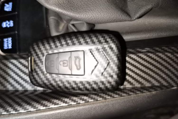 Used Toyota Levin 2021 Dual-Engine 1.8H E-CVT Luxury Edition Vehicle Key