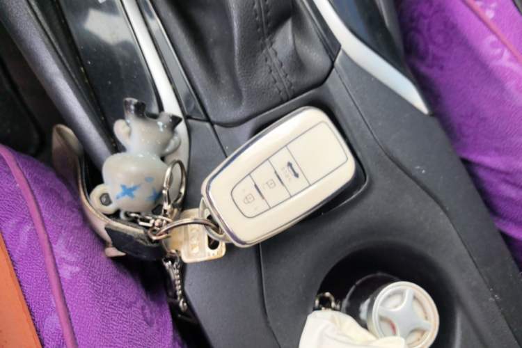 Used Toyota Levin 2021 Dual-Engine 1.8H E-CVT Luxury Edition Vehicle Key