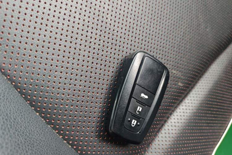 Used Toyota Levin 2021 Dual-Motor 1.8H E-CVT Sport Edition Vehicle Key