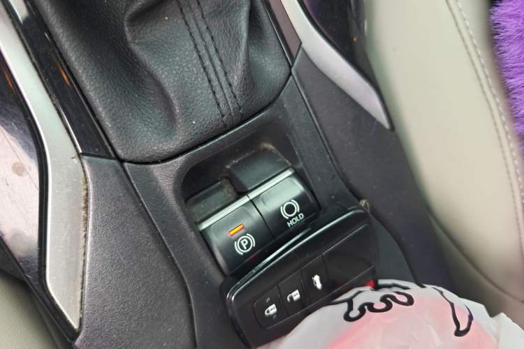 Used Toyota Levin 2021 Dual-Engine 1.8H E-CVT Luxury Edition Vehicle Key