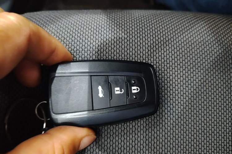 Used Toyota Levin 2021 Dual-Engine 1.8H E-CVT Luxury Edition Vehicle Key