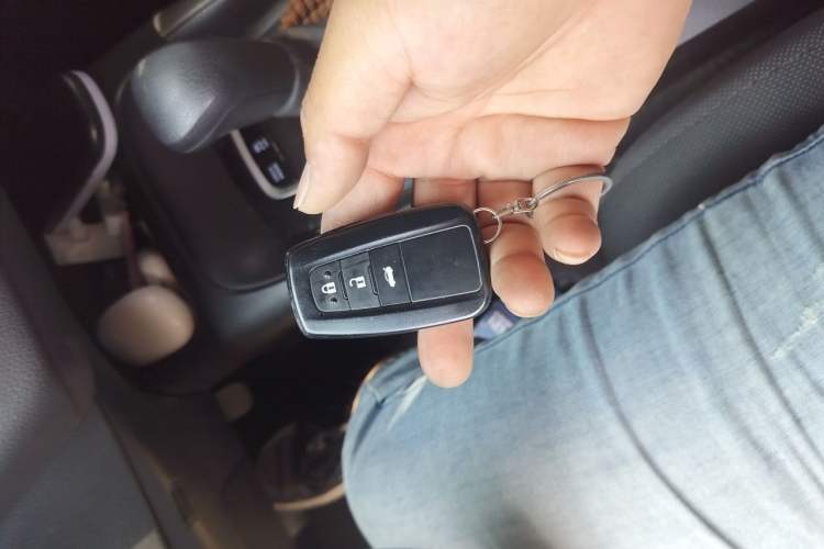 Used Toyota Levin 2021 Dual-Motor 1.8H E-CVT Progressive Edition Vehicle Key