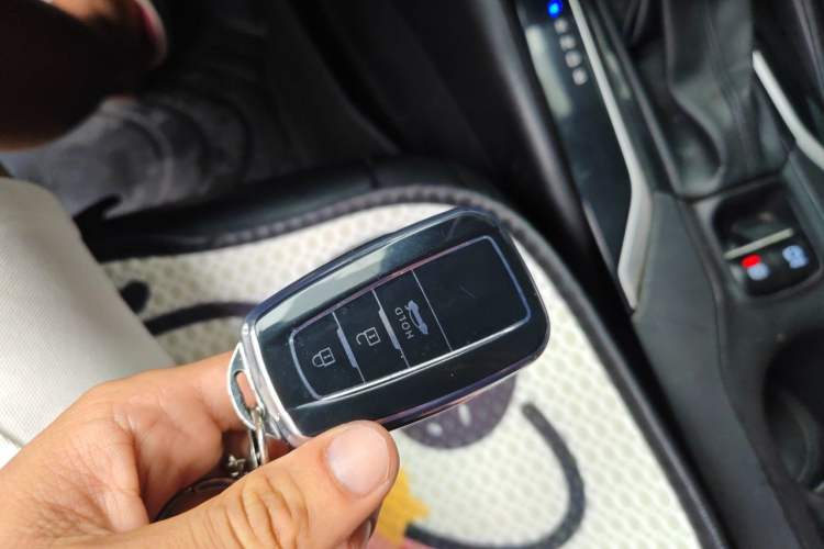 Used Toyota Levin 2021 Dual-Engine 1.8H E-CVT Luxury Edition Vehicle Key