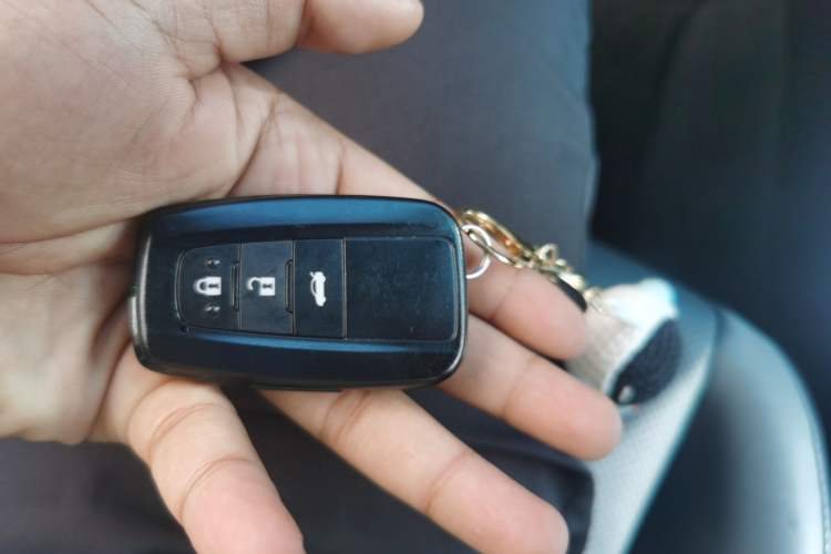 Used Toyota Levin 2021 Dual-Engine 1.8H E-CVT Luxury Edition Vehicle Key