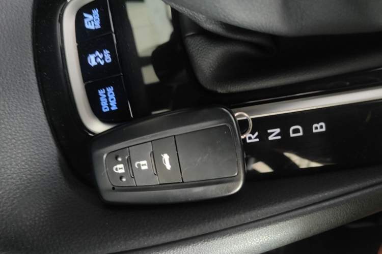 Used Toyota Levin 2021 Dual-Engine 1.8H E-CVT Luxury Edition Vehicle Key