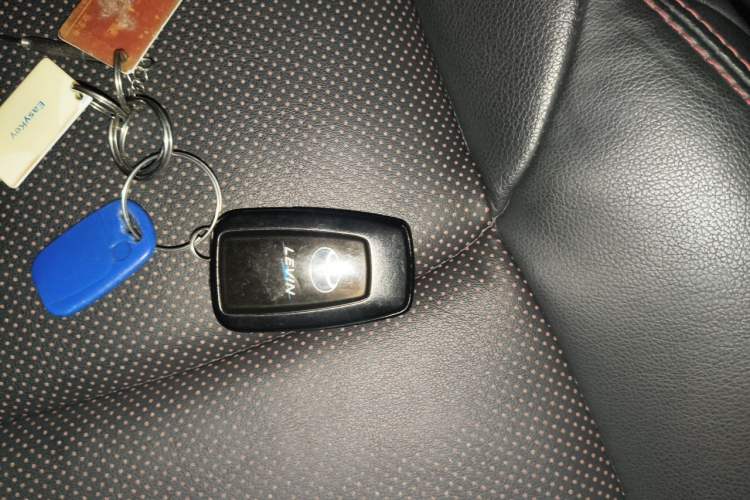 Used Toyota Levin 2021 Dual-Motor 1.8H E-CVT Sport Edition Vehicle Key