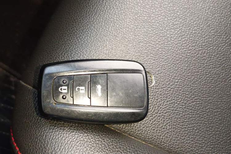 Used Toyota Levin 2021 Dual-Motor 1.8H E-CVT Progressive Edition Vehicle Key