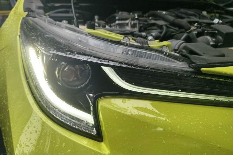 Used Toyota Levin 2021 Dual-Motor 1.8H E-CVT Sport Edition Right Front Headlight