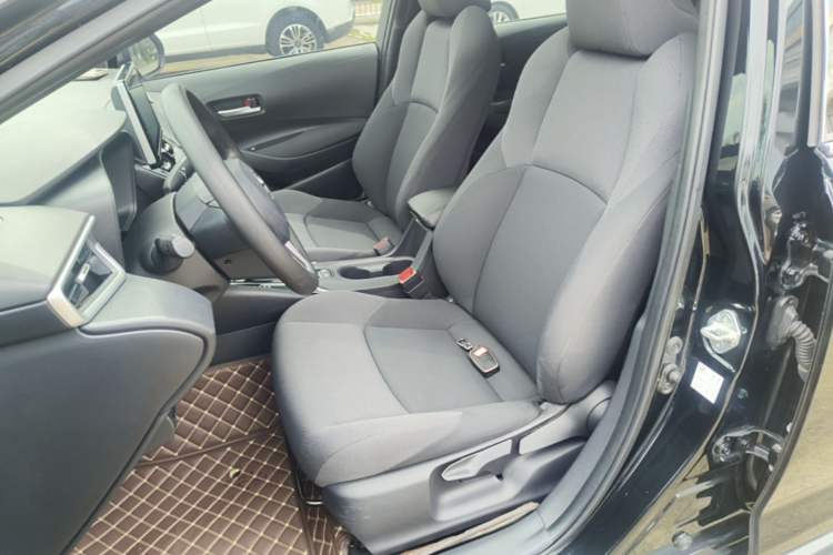 Used Toyota Levin 2022 185T CVT Luxury Edition Left Front Seat