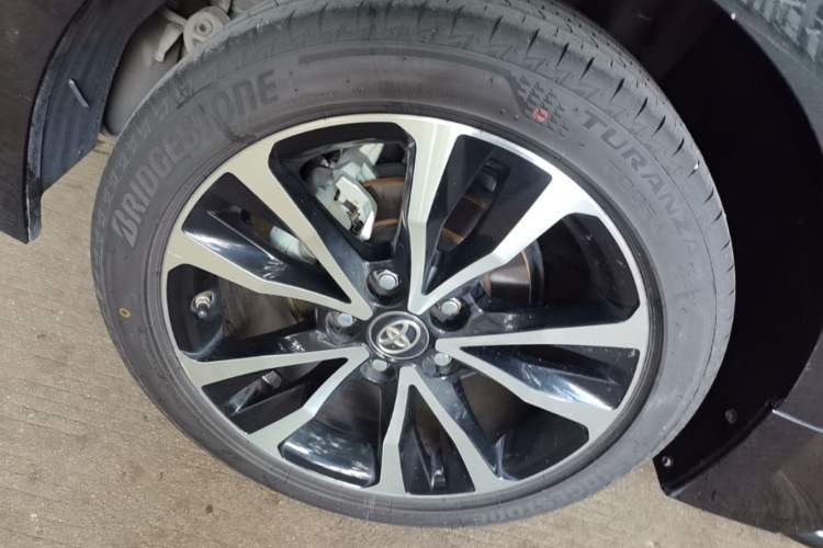 Used Toyota Levin 2022 Dual-Motor 1.8H E-CVT Sport Edition Right Rear Wheel Hub
