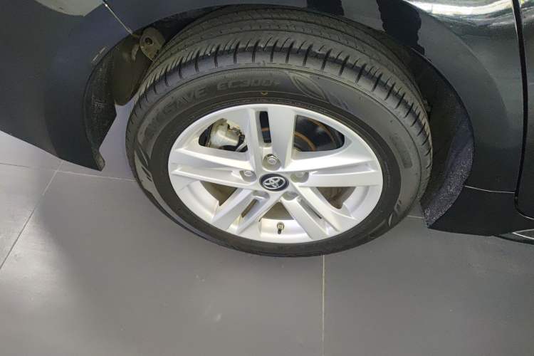 Used Toyota Levin 2022 Dual-Engine 1.8H E-CVT Luxury Edition Right Rear Wheel Hub