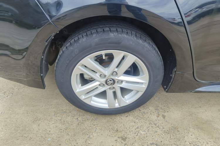 Used Toyota Levin 2022 185T CVT Luxury Edition Right Rear Wheel Hub