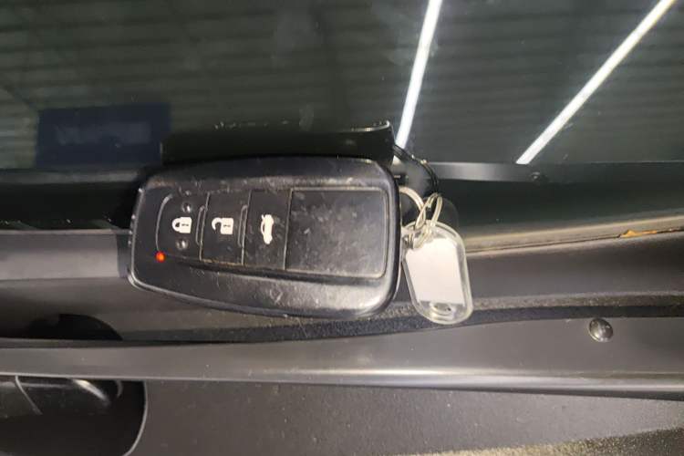Used Toyota Levin 2022 Dual-Engine 1.8H E-CVT Luxury Edition Vehicle Key