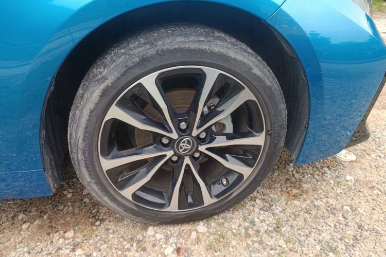 Used Toyota Levin 2022 185T CVT Sport Edition Right Front Wheel Hub