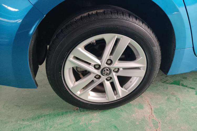 Used Toyota Levin 2022 185T CVT Luxury Edition Right Rear Wheel Hub