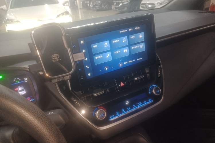 Used Toyota Levin 2022 Dual-Engine 1.8H E-CVT Luxury Edition Audio And AC Panel