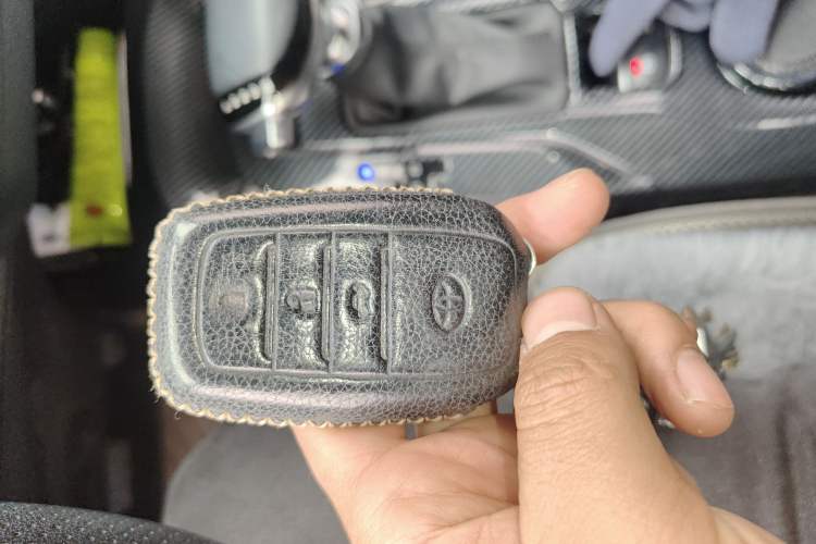 Used Toyota Levin 2022 Dual-Engine 1.8H E-CVT Luxury Edition Vehicle Key