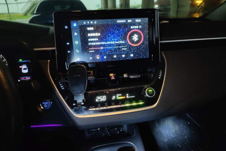 Used Toyota Levin 2022 Dual-Engine 1.8H E-CVT Luxury Edition Audio And AC Panel