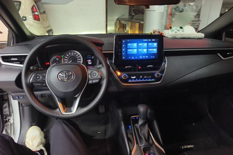 Used Toyota Levin 2022 185T CVT Luxury Edition Center Console