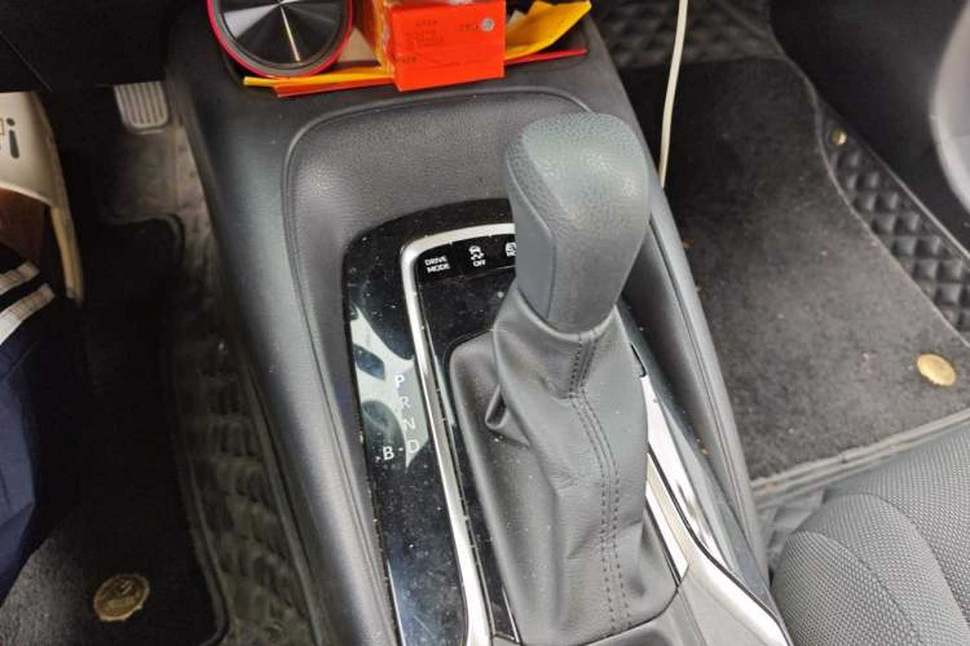 Used Toyota Levin 2022 Dual-Engine 1.8H E-CVT Luxury Edition Gear Lever