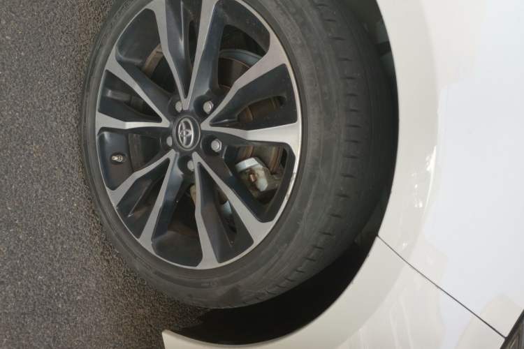 Used Toyota Levin 2022 185T CVT Sport Edition Right Front Wheel Hub