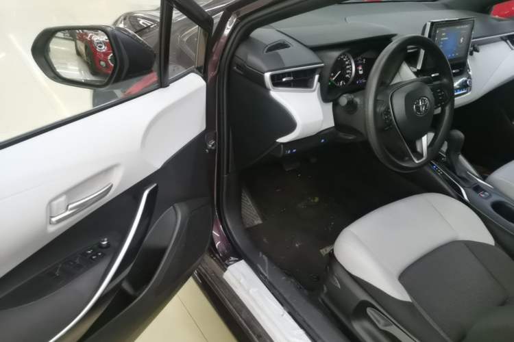 Used Toyota Levin 2022 Dual-Engine 1.8H E-CVT Luxury Edition Driver Seat