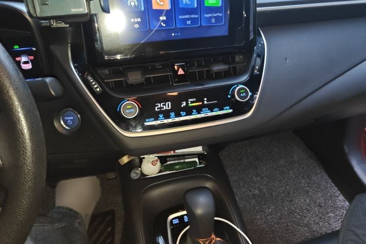 Used Toyota Levin 2022 Dual-Motor 1.8H E-CVT Leading Edition Audio And AC Panel