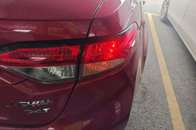 Used Toyota Levin 2022 185T CVT Luxury Edition Right Rear Taillight