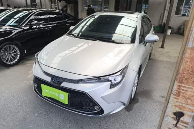 Ojetý Toyota Levin 2022 Dual-Engine 1.8H E-CVT Luxury Edition