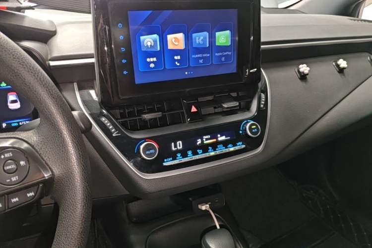 Used Toyota Levin 2022 Dual-Motor 1.8H E-CVT Leading Edition Audio And AC Panel