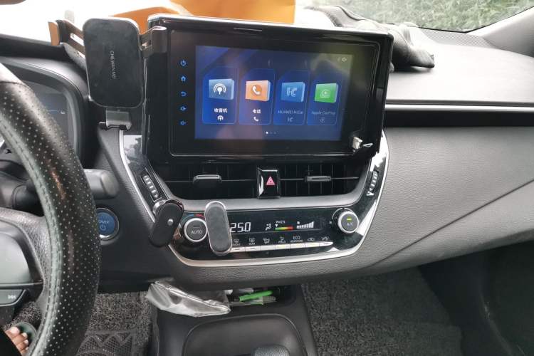 Used Toyota Levin 2022 Dual-Motor 1.8H E-CVT Progressive Edition Audio And AC Panel