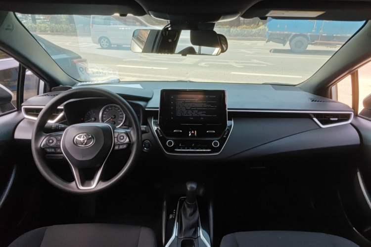 Used Toyota Levin 2022 185T CVT Luxury Edition Center Console