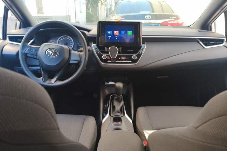 Used Toyota Levin 2022 Facelift TNGA 1.5L CVT Progressive Edition Center Console