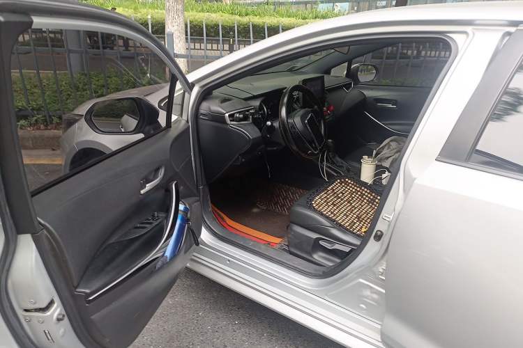 Used Toyota Levin 2022 Dual-Motor 1.8H E-CVT Progressive Edition Driver Seat