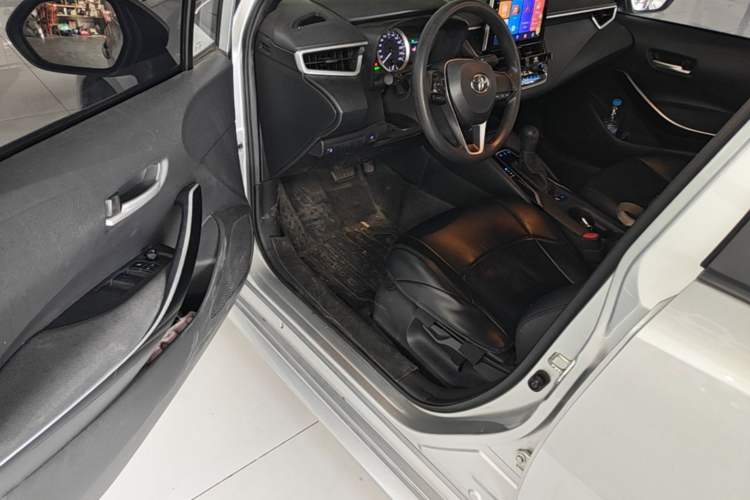 Used Toyota Levin 2022 Dual-Motor 1.8H E-CVT Progressive Edition Driver Seat