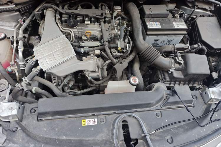 Used Toyota Levin 2022 185T CVT Luxury Edition Engine Bay