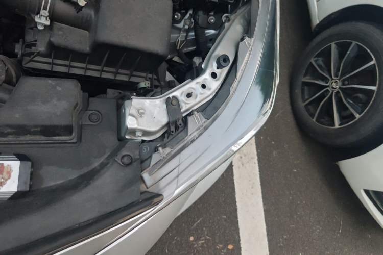 Used Toyota Levin 2022 185T CVT Tech Edition Engine Bay Left