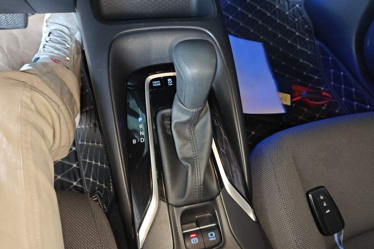 Used Toyota Levin 2022 Dual-Motor 1.8H E-CVT Leading Edition Gear Lever