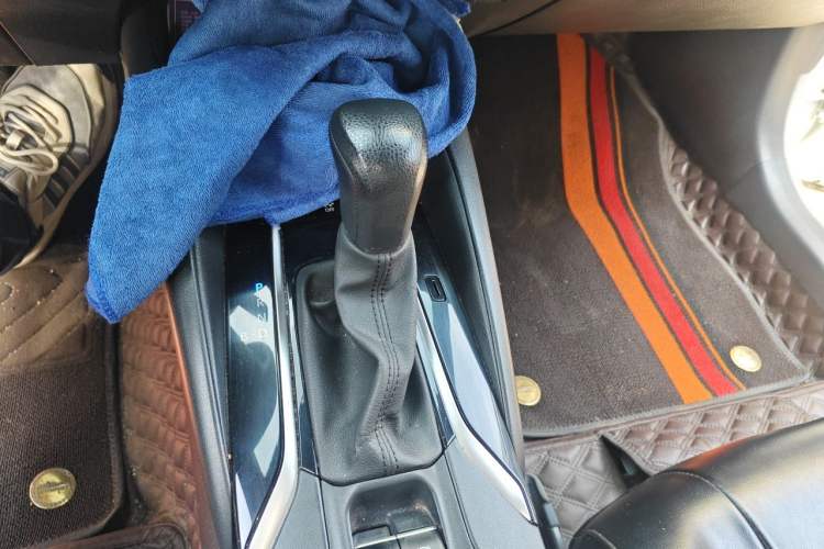 Used Toyota Levin 2022 Dual-Motor 1.8H E-CVT Leading Edition Gear Lever