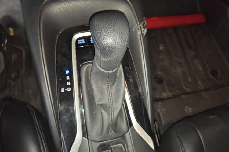Used Toyota Levin 2022 Dual-Motor 1.8H E-CVT Progressive Edition Gear Lever