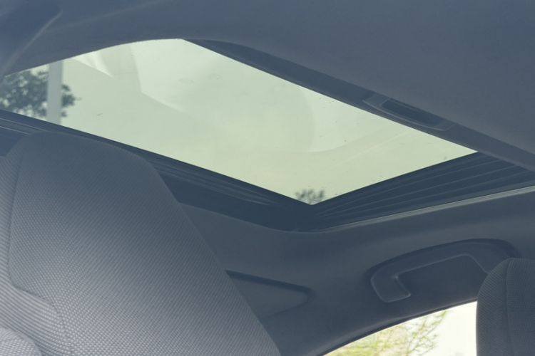 Used Toyota Levin 2022 Dual-Engine 1.8H E-CVT Luxury Edition Headliner