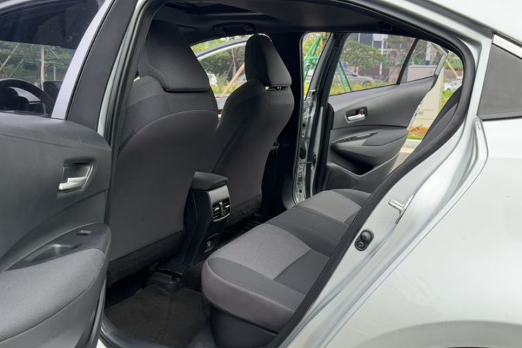Used Toyota Levin 2022 Dual-Engine 1.8H E-CVT Luxury Edition Interior 4