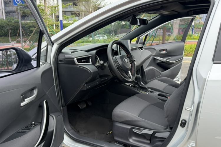 Used Toyota Levin 2022 Dual-Engine 1.8H E-CVT Luxury Edition Interior 6