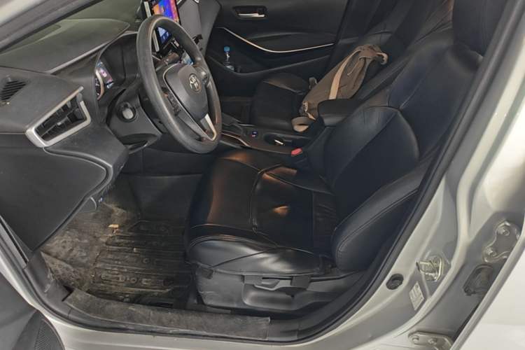 Used Toyota Levin 2022 Dual-Motor 1.8H E-CVT Progressive Edition Left Front Seat