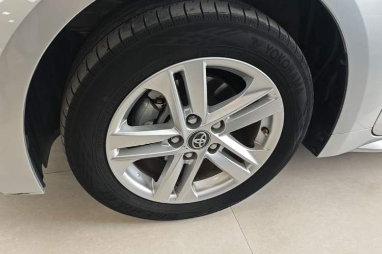 Used Toyota Levin 2022 185T CVT Luxury Edition Left Front Wheel Hub